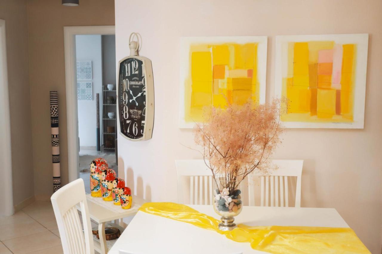 Large Apartment Near The Seaside Boulevard Lungomare Vlorë Eksteriør billede