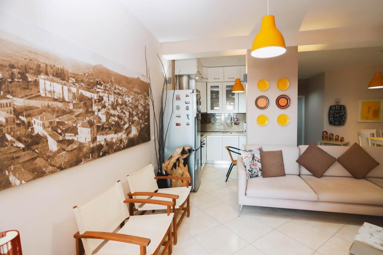 Large Apartment Near The Seaside Boulevard Lungomare Vlorë Eksteriør billede