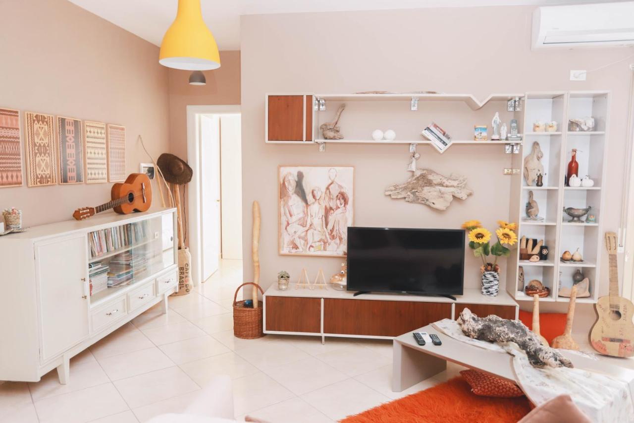 Large Apartment Near The Seaside Boulevard Lungomare Vlorë Eksteriør billede