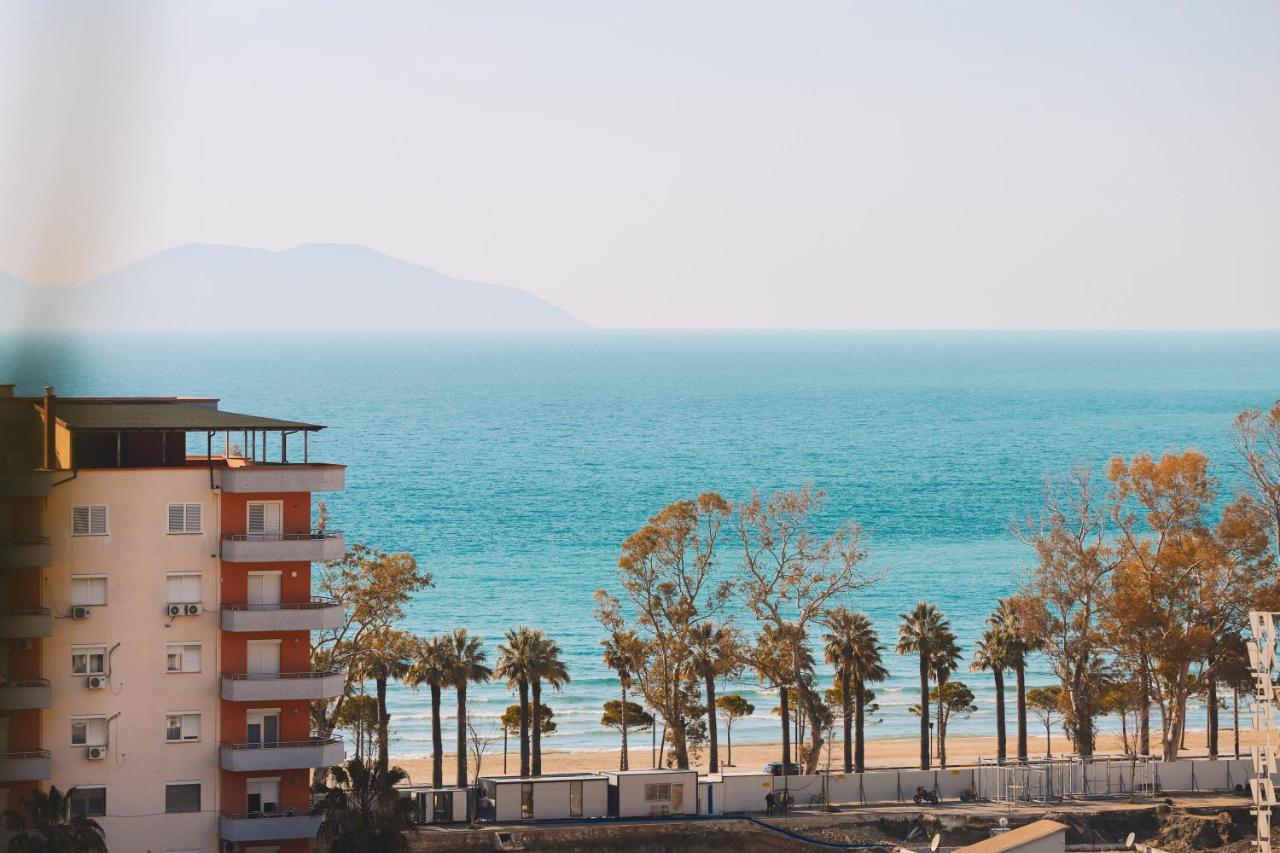 Large Apartment Near The Seaside Boulevard Lungomare Vlorë Eksteriør billede
